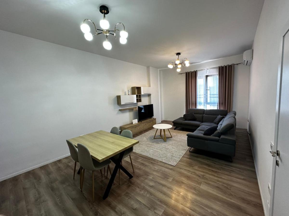 Myhouse At 21 Dhjetori Apartman Tirana Kültér fotó
